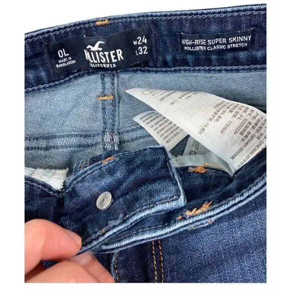 Hollister dark wash high rise super skinny jeans - Picture 3 of 4